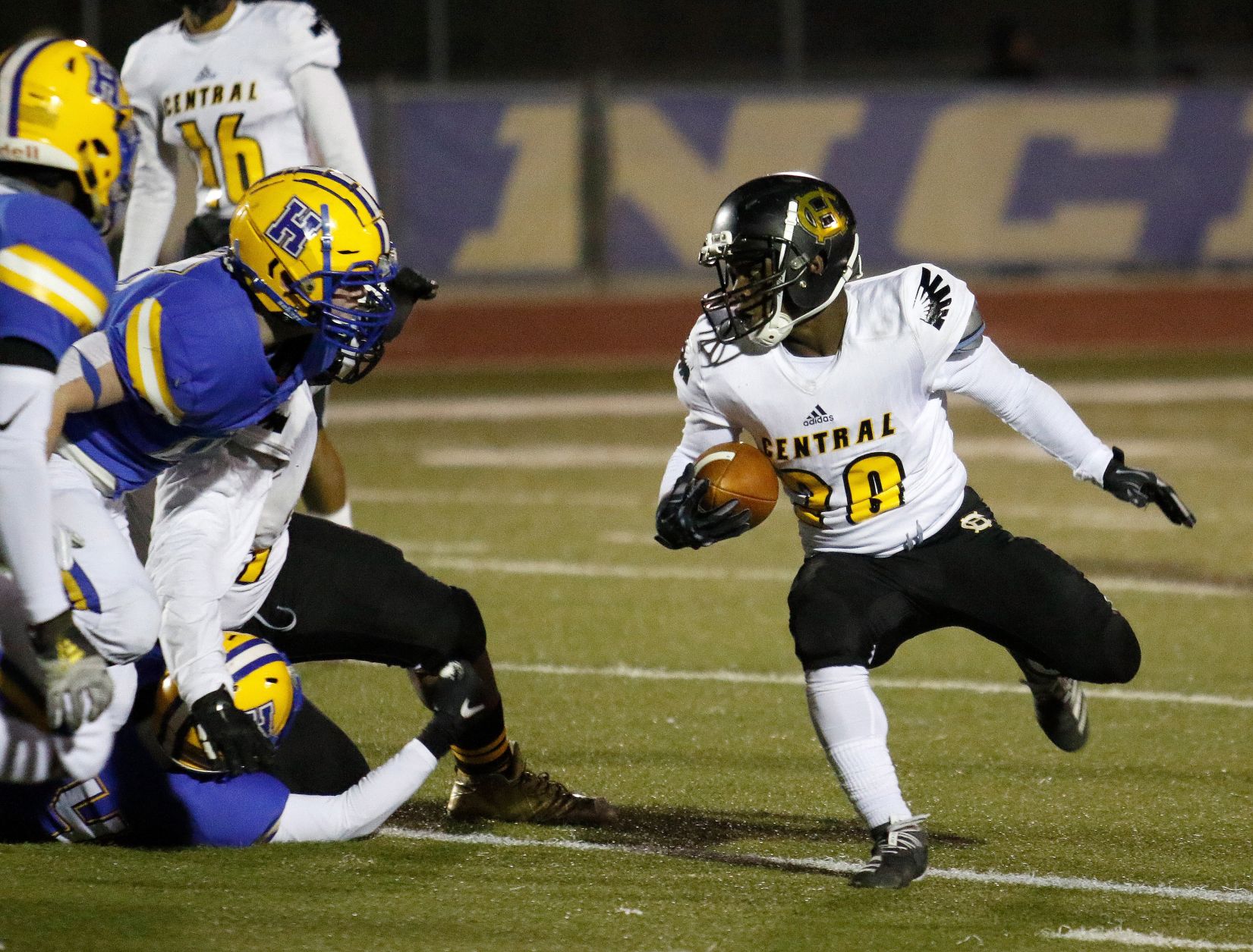 Hazelwood Central at Francis Howell Football